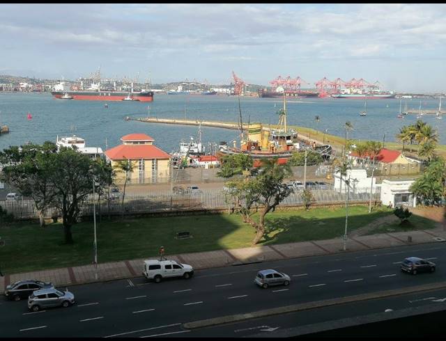 1.5 BEDROOM APARTMENT FOR SALE IN ESPLANADE